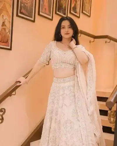 Escort Solan